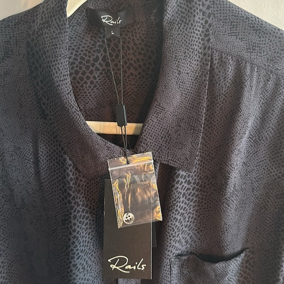 Snakeskin Print Long Sleeve Blouse - Picture 3 of 6